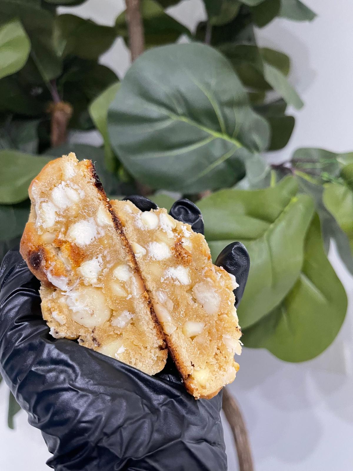 White Chocolate Macadamia